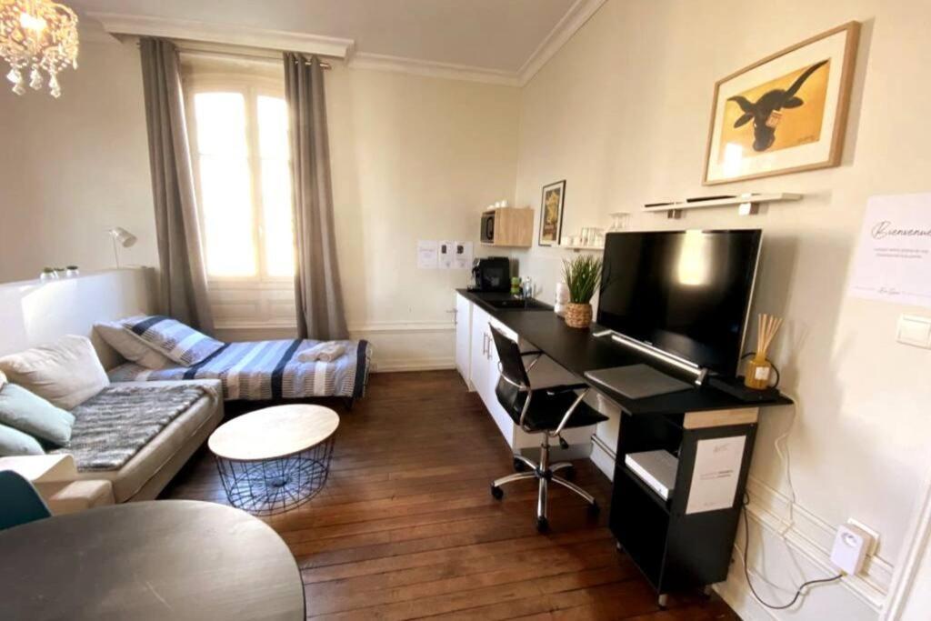 #Le Maitre Du Navire - Grand Studio - Hyper Centre Apartment Brive-la-Gaillarde Exterior photo